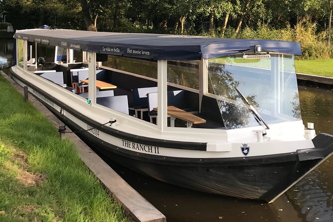 Giethoorn Private 1 or 2 Hour VIP Boat Tour - Key things to know before you go