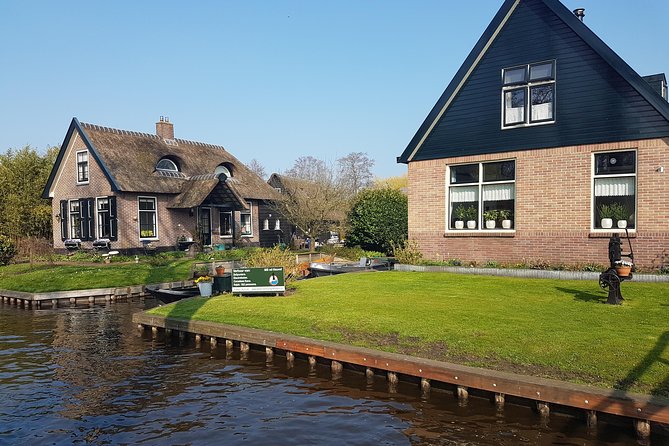 Giethoorn Small-Group Tour from Amsterdam (Max. 8 People) - The Amsterdam Meeting Point: Easy Start, Clear Expectations