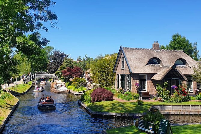 Giethoorn, Zaandam & Zaanse Schans Day Tour w/ Small Boat Ride - Key highlights worth planning for