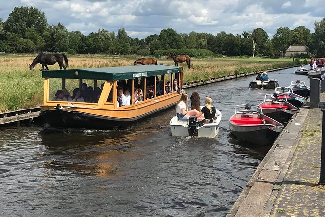 Giethoorn, Zaanse Schans Windmills Guided Day Trip from Amsterdam - After the Boat: How to Use Your Free Time in Giethoorn Like a Pro