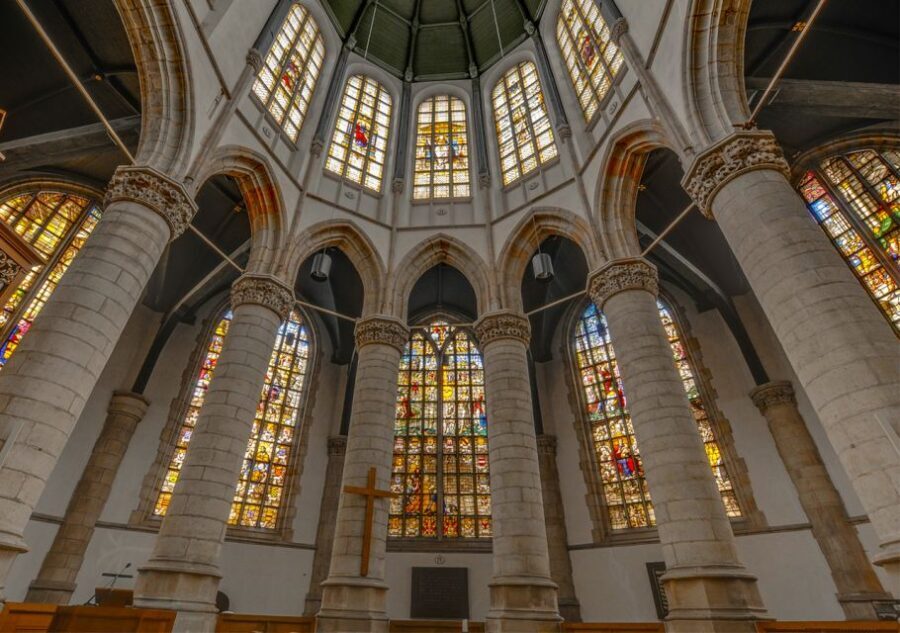 Gouda: Entry Ticket to Church of St. John with Audioguide - Spot the big windows: scale, colors, and the “20-meter effect”