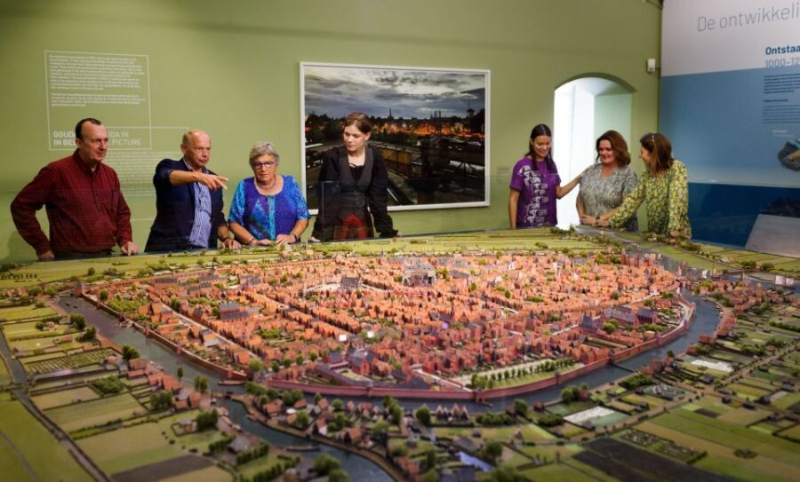 Gouda: Museum Gouda Entry Ticket - Temporary exhibitions: your chance to add a twist