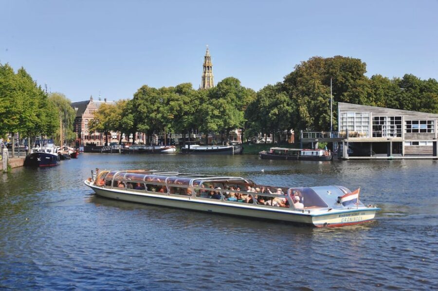 Groningen: City Canal Cruise - Bridges, medieval houses, and the Groninger Museum side-by-side