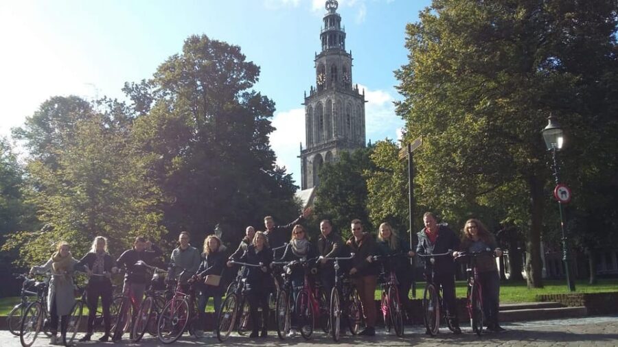 Groningen: City Highlights Bike Tour - Getting your bearings in Groningen, the easiest way