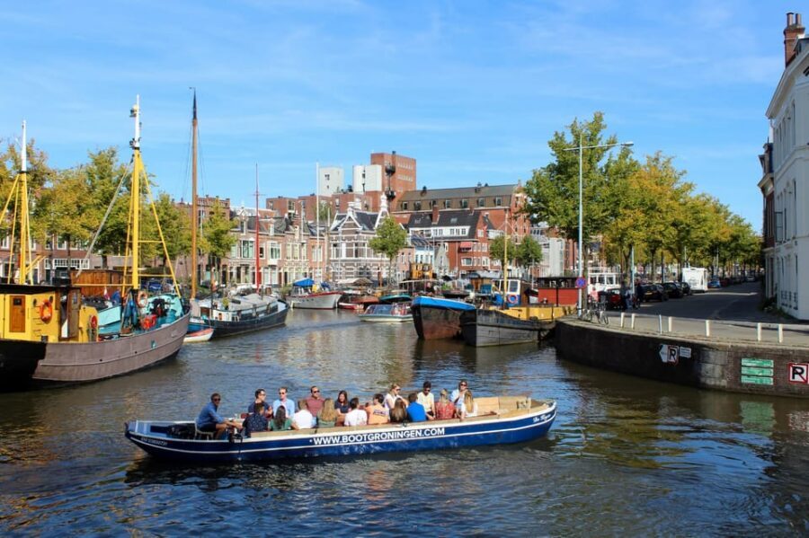 Groningen: Evening Cheese and Wine cruise - Noorderhaven and living boats: Groningen’s working-water side
