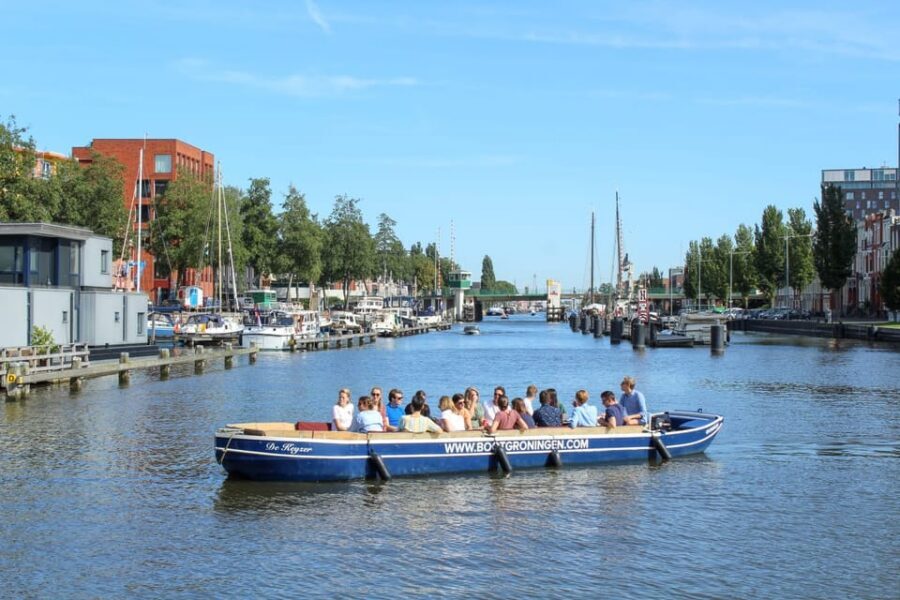 Groningen: Evening Cheese and Wine cruise - Weather matters: rain can cancel due to no cover