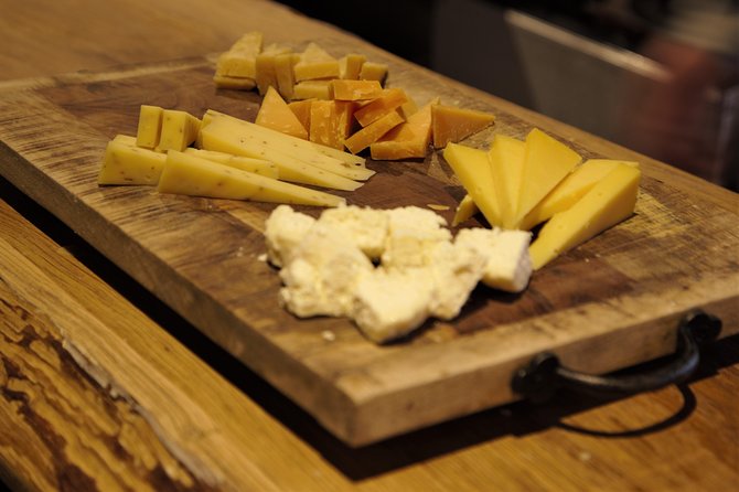 Guided Food Tour Haarlem (4-8 guests) - Old City - Group Size and Pacing: Why 8 People Feels Like a Real Experience