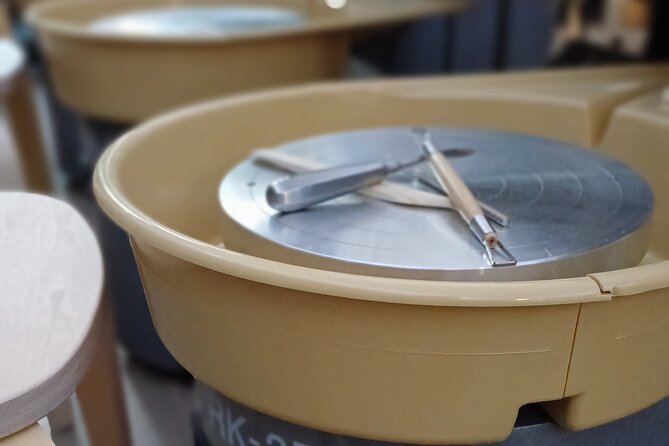 Guided Pottery Workshop on a Turntable in Choorstraat - Price and Value: What $114.39 Buys You (and Why It’s Not Just a Class)