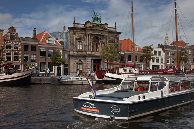 Haarlem Cheese and Wine Cruise - Board at Spaarne 11A and get set for a small-group cruise