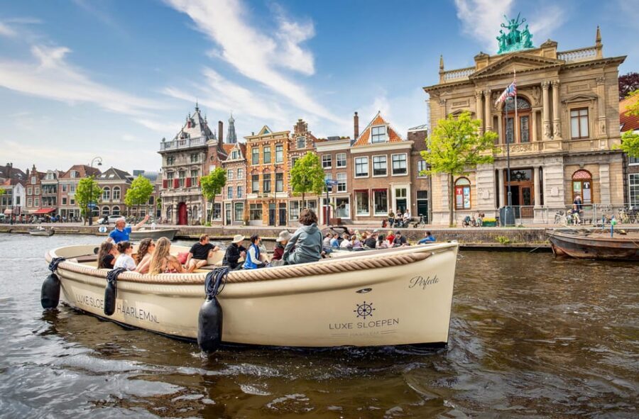 Haarlem: De Adriaan Windmill Tour + Open Canal Cruise - Key things to know before you go