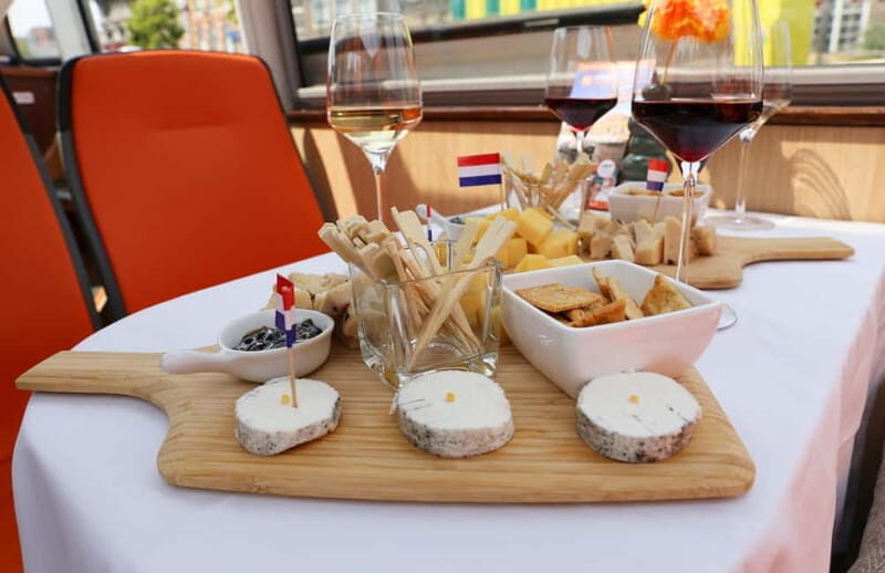 Haarlem: Local Cheese and Wine Cruise - Your time on the water: how the tasting fits the cruise