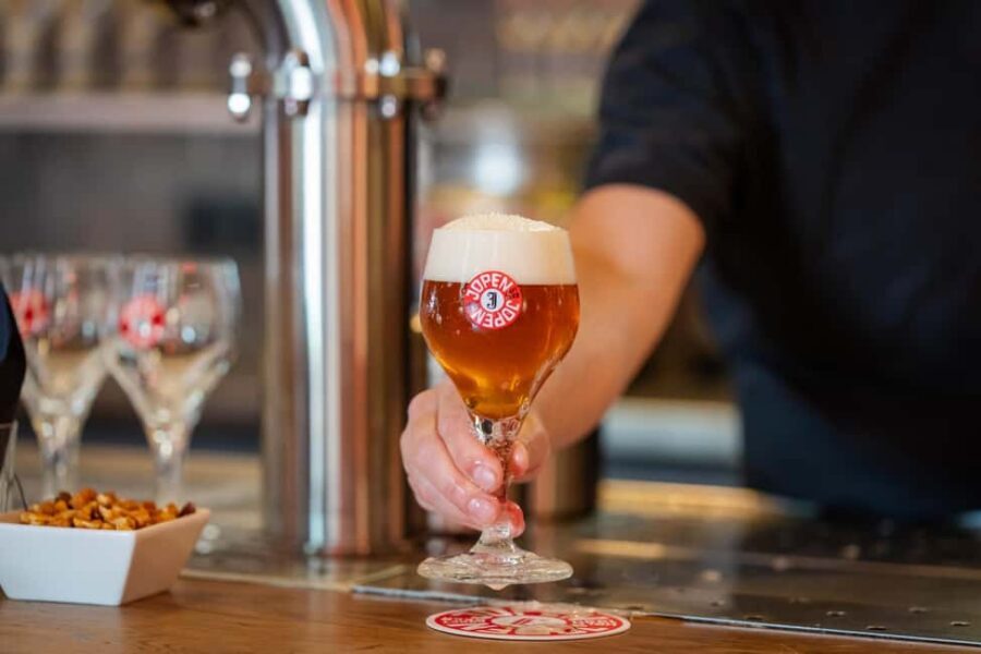 Haarlem: Local Craft Beer Tasting In The Famous 'Jopenkerk' - The 1-hour flow: what happens during your four-beer, bitterballen tasting