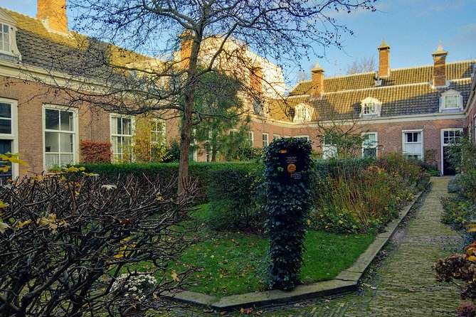 Haarlem Walking Tour. Unknown and Surprising - A tradition-preserved church stop with character