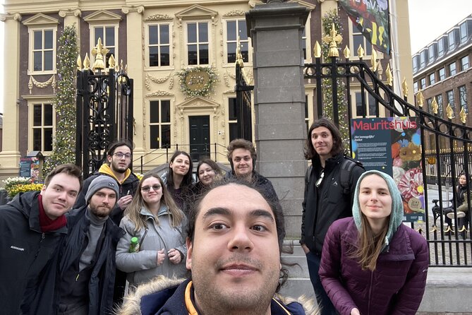 Hague: The Heart of Old Town Exploration Game and Tour - Escher in Het Paleis: turning the palace museum into a clue stop