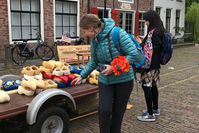 Half-Day Edam and Volendam Private Walking Tour from Amsterdam - Price and value: is $348.46 per person worth it?