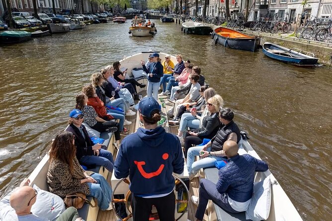 Highlights and Local Insights Canal Cruise Tour in Amsterdam - Price and Value: What $25.83 Buys You in Amsterdam