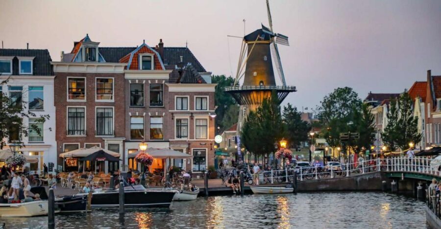 Historical Leiden: Private Walking Tour with a Local Guide - Key Points You Should Know Before You Go