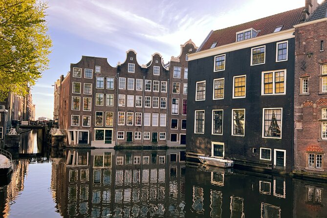 Historical Walking Tour, private with local Dutch guide - Zeedijk and the Waag: how Amsterdam stayed alive through water and walls