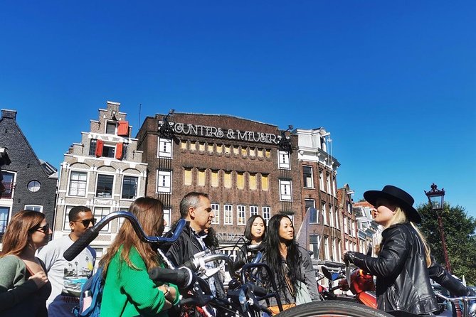 Humans of Amsterdam: Cultural Walking Tour incl. meeting 2 locals - Stop 4: Canal Ring (Grachtengordel) and UNESCO time on the waterline
