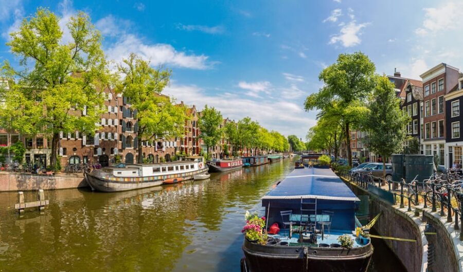 Jordaan, Anne Frank and Leidseplein tour in English - Where the tour starts and how the walking pace feels