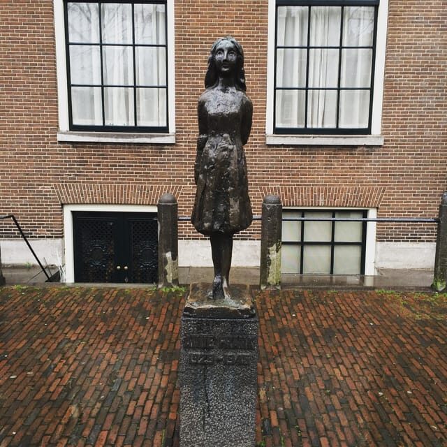 Jordaan, Anne Frank and Leidseplein tour in English - The Canal Ring: 17th-century Amsterdam before the big stories