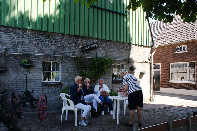 Kinderdijk Area Cycling Tour - What you’ll carry, what you shouldn’t: practical packing tips