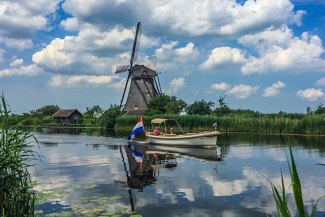 Kinderdijk Bike Tour - From Rotterdam to Kinderdijk: The Boat Ride Is More Than Transit