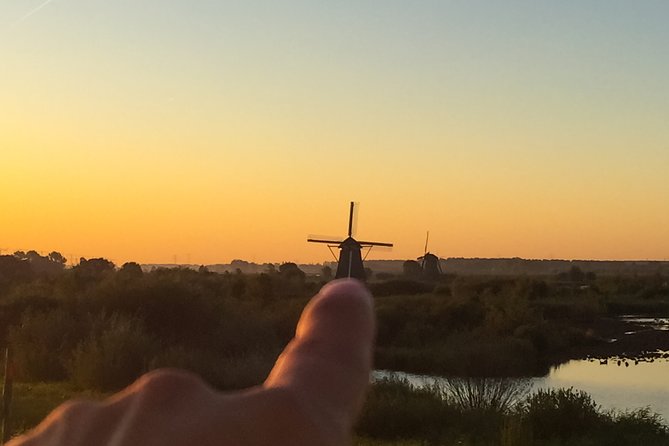 Kinderdijk Bike Tour - Cycling the Polders: Easy Riding, Great Wildlife, Real Canals