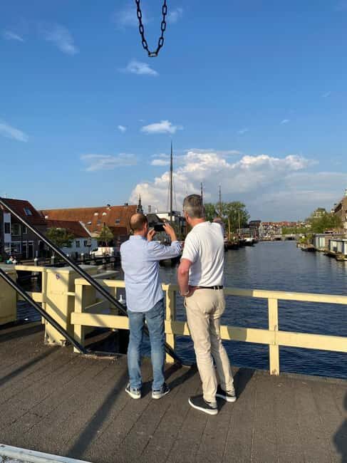 Leiden: Historical and Fun City Tour in German, English, or Dutch - Rembrandt’s Leiden: Oude Rijn, a pink house, and birthplace context