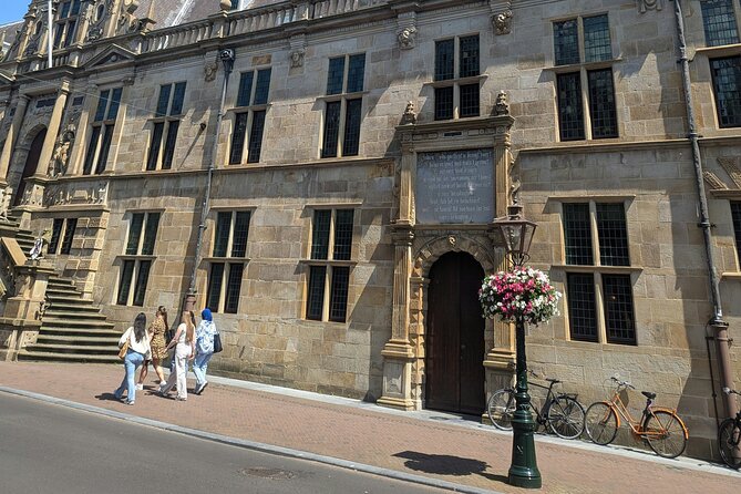 Leiden Rembrandt Quest Through His Life: Exploration Game - Young Rembrandt Studio: the house training years and Jacob van Swanenburgh