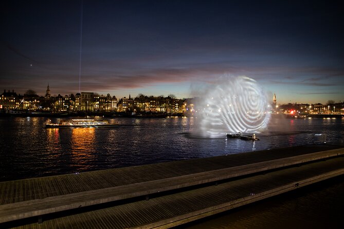 Light Festival Boat Tour max. 10 Guests incl. Gluwhein/Snacks - Light Sculptures on and Around the Canals (Plus the Bonus Pass-Through)