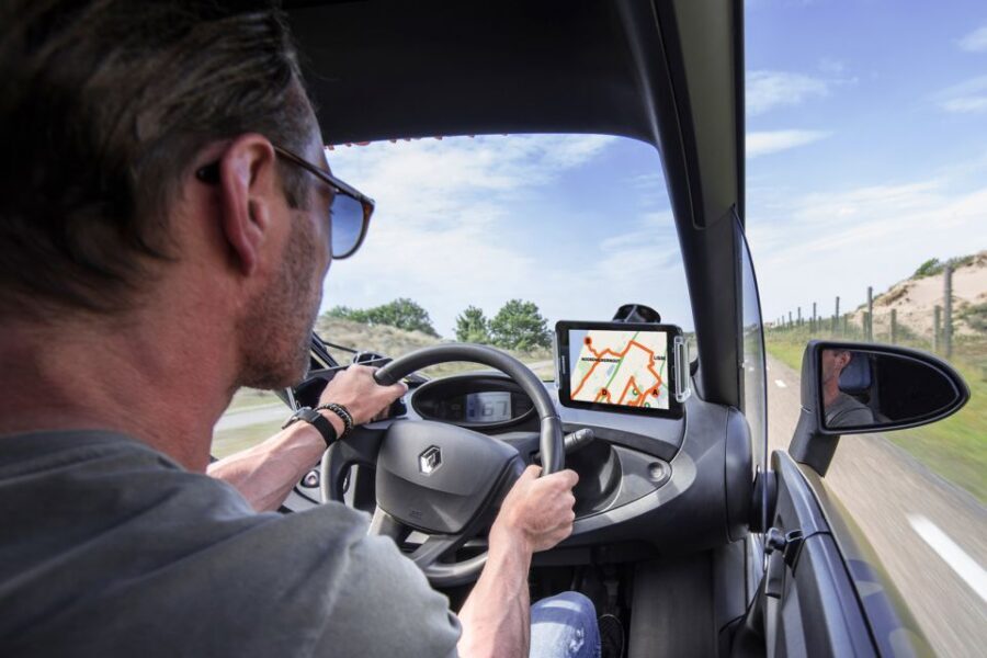 Lisse: Drive-it-Yourself History and Castle Audio Tour - Key things to know before you go