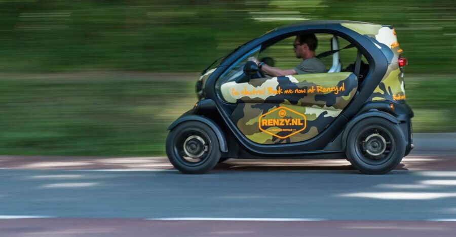 Lisse: Drive-it-Yourself History and Castle Audio Tour - What you’ll drive: the Renault Twizy details that affect comfort