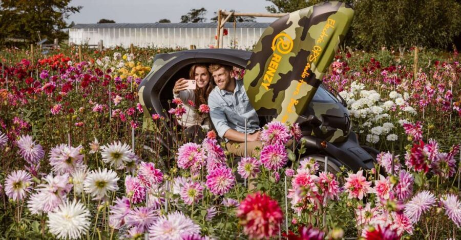 Lisse: Drive-it-Yourself Summer Flower GPS Audio Tour - The 35 km GPS route keeps you on track without feeling boxed in