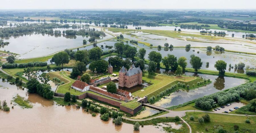 Loevestein Castle Entry Ticket - The Waterlinie connection: why Loevestein mattered beyond its walls