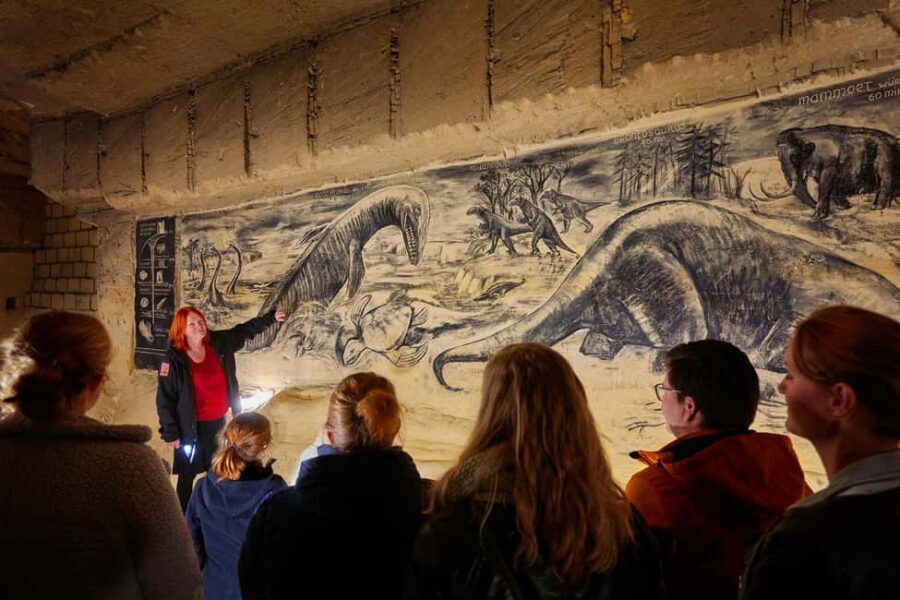 Maastricht: North Caves Guided Tour - Following the Guide Through 70 Kilometers of Block-Breaker Work