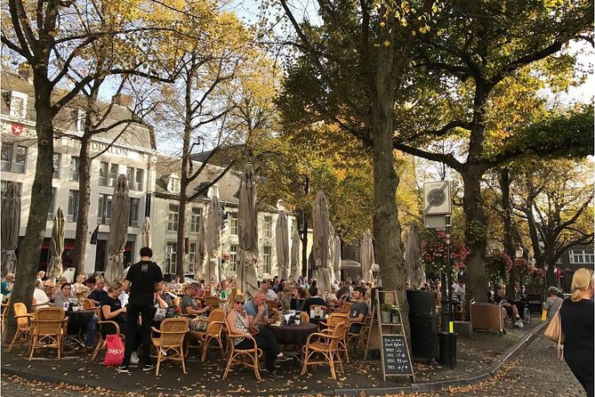 Maastricht Privat Sightseeing City Walk - Private guide energy: how the stories make the streets feel personal