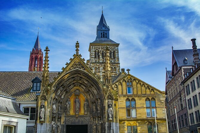 Maastricht Private Walking Tour With A Professional Guide - Starting at Markt 52: Your Route Begins in the Middle of Things