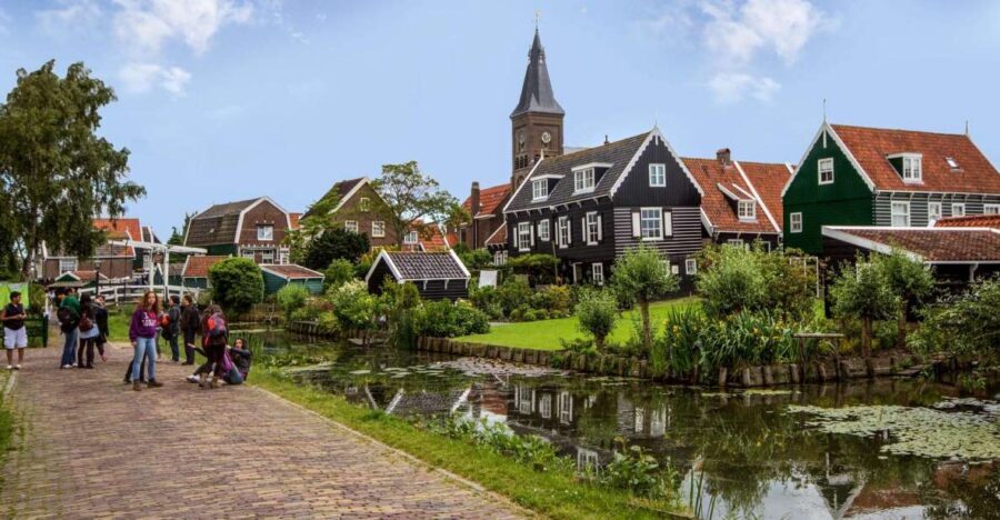 Marken, Volendam and Edam: Private Full-Day Tour - Key things you’ll notice on this tour