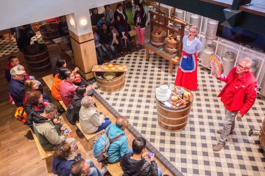 Marken, Volendam and Edam: Private Full-Day Tour - Price and value: what $340 per person really includes