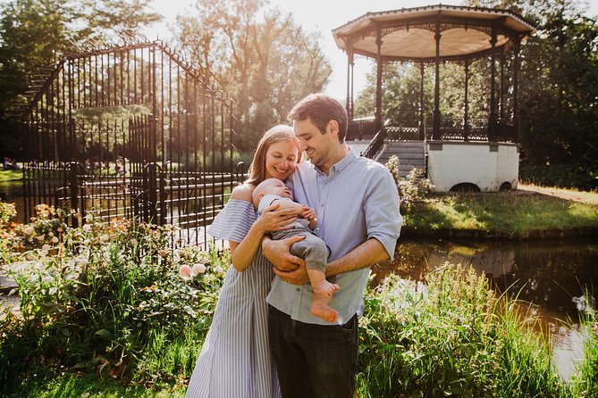 Memories for life - Photo shoots in Amsterdam with a professional photographer - Price and value: $295.73 per group (up to five people)