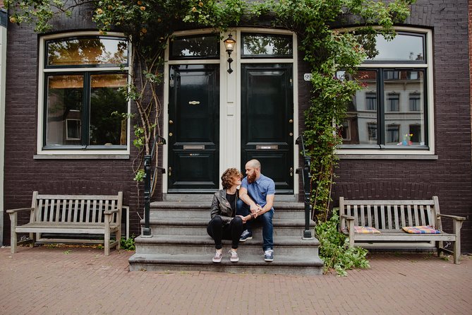 Memories for life - Photo shoots in Amsterdam with a professional photographer - Choosing your Amsterdam route: Jordaan romance, quieter east, or city-center icons