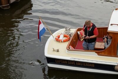 Morning Canal Cruise Amsterdam in Small-Group - Getting on board at Prinsengracht 397 without the usual confusion