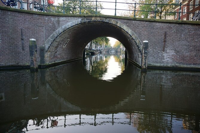Morning Canal Cruise Amsterdam in Small-Group - Warm drinks and Dutch snacks: the cozy start that makes time fly