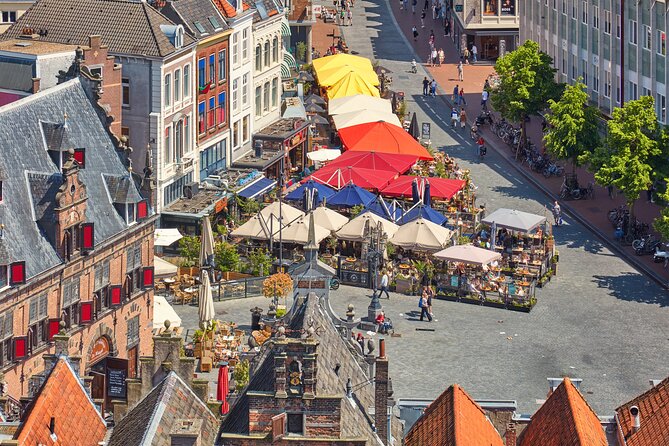 Nijmegen: City Walk with Audio Guide in 7 Languages on your Phone - Plein 1944: WWII memory in a very normal city square