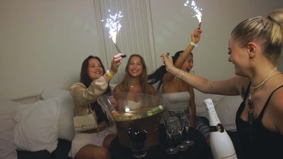 NYE Hotel Party 2025-2026: Crowne Plaza Amsterdam - South - What You Actually Get: Champagne, Sweets, and Oliebollen