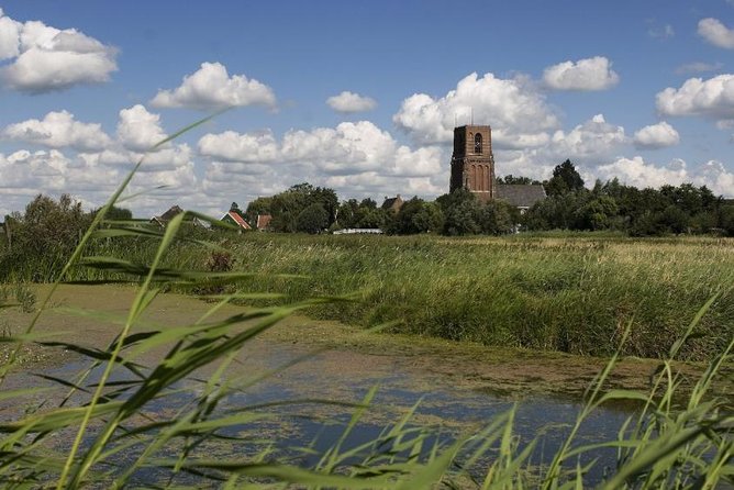 Off the beaten paths Dutch Country Side Private Tour in Jaguar - Stop 5: Durgerdam along the dike for “water first” views