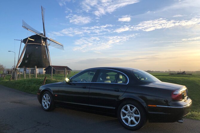 Off the Beaten Paths Dutch Landscape Private Tour 1/2 day Jaguar - Volendam and Marken: fishing village views without the crowd pressure