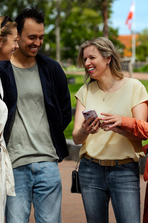 Outside Escape Amsterdam with your friend(s) and have fun! - Outside Escape Amsterdam in plain terms: walk, solve, and learn as you go
