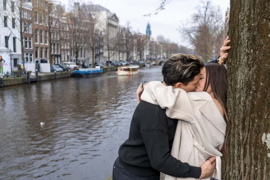 Premium Romantic Photoshoot Experience for Couples - Key things that make this photoshoot work